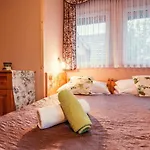 Quarto em Acomodações Particulares Trebunia *