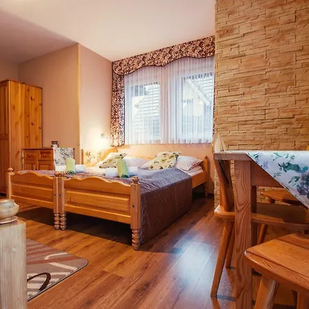 Trebunia Homestay szállás *