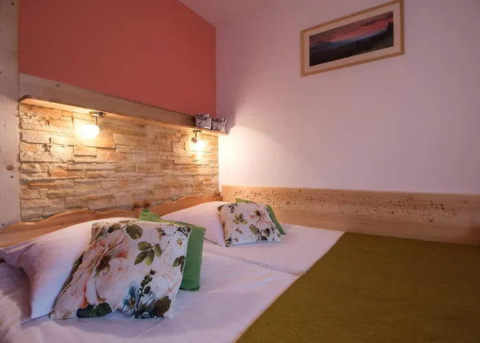 Trebunia Homestay szállás *